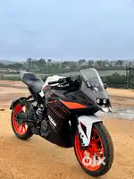 Jhaldi sel karna hai 90000 me kam bhi ho jayega