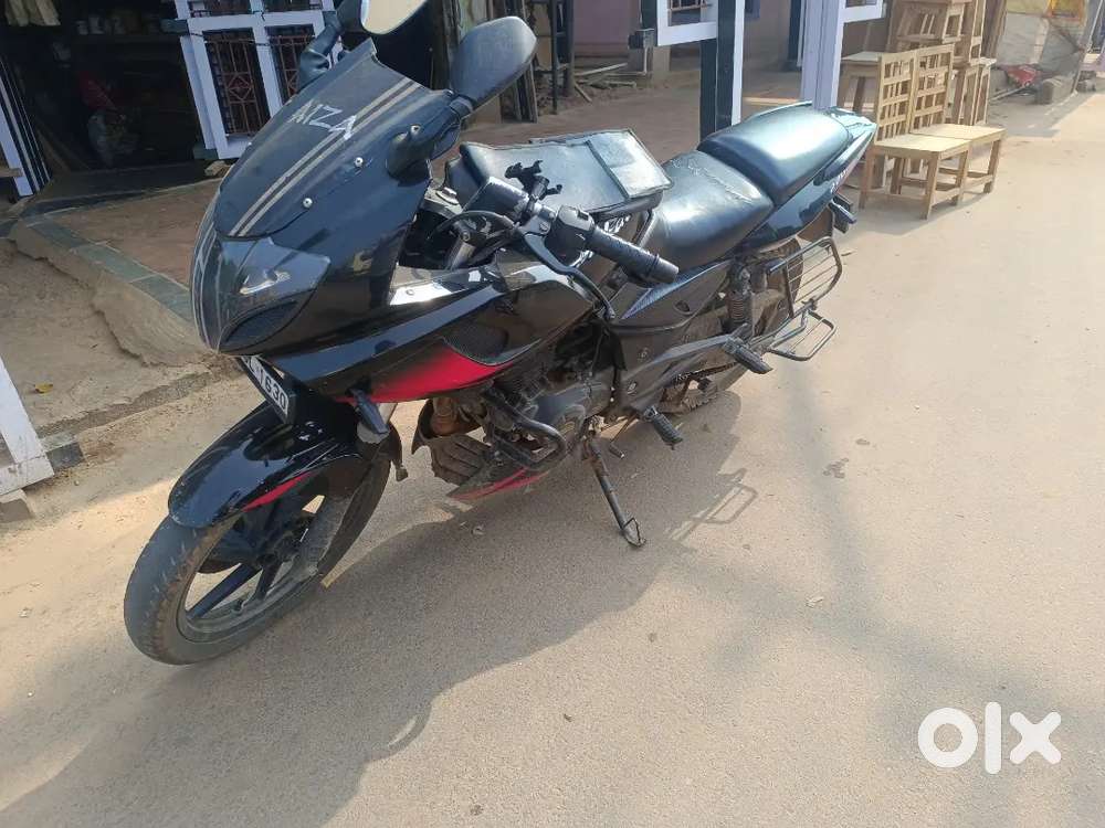 Bajaj Pulsar 220 f f good condition
