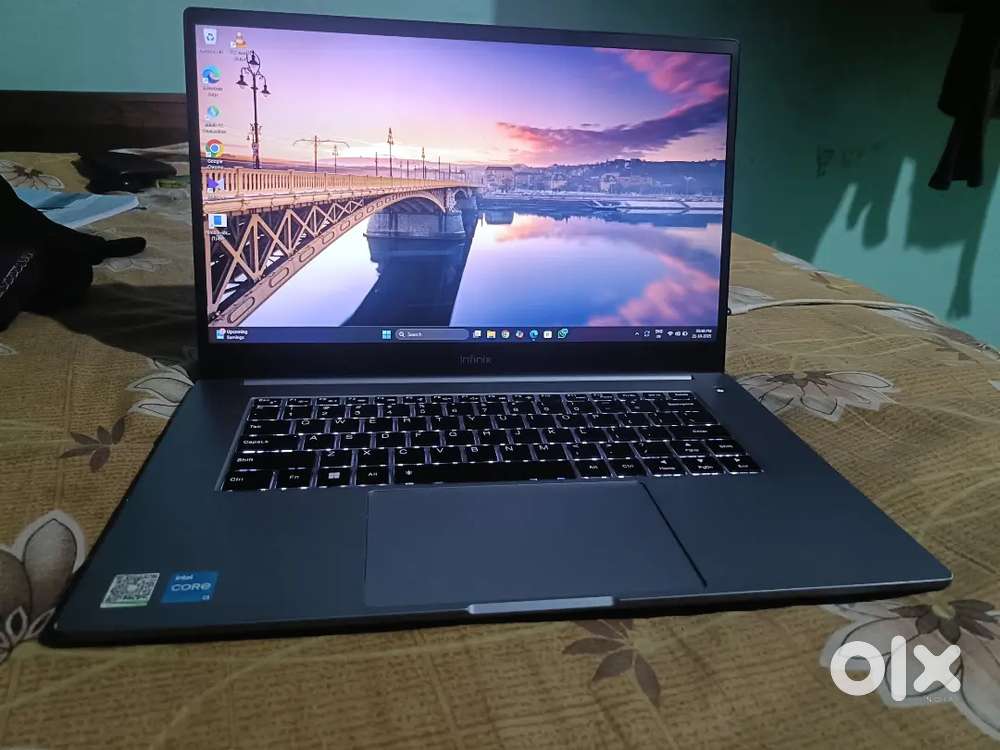 Infinix Inbook Y2 plus intel core i3 11th gen 1115G4- (8GB/512GB SSD)