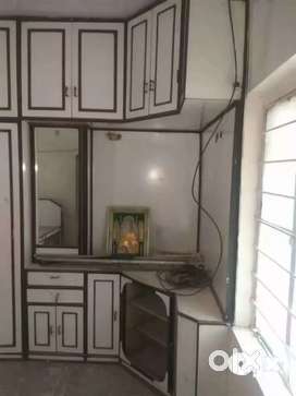1BHK Semi Furnished flat on rent in mangalwar peth