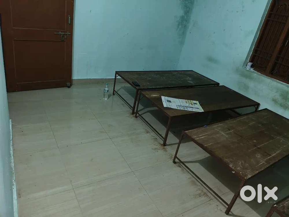 In affordable price near damana square both bed and 1 bhk available.