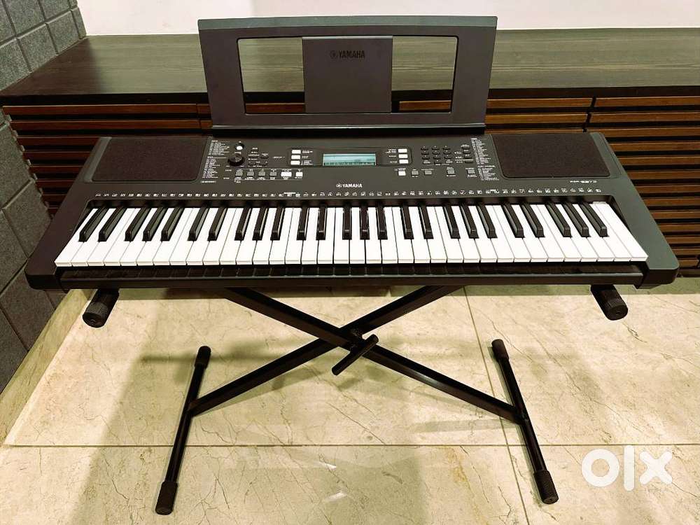 Yamaha Portable Keyboard - PSR E373 model - New condition