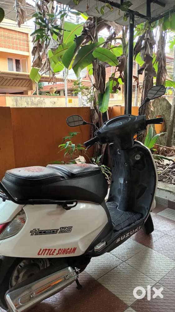 Well conditioned scooter for sale