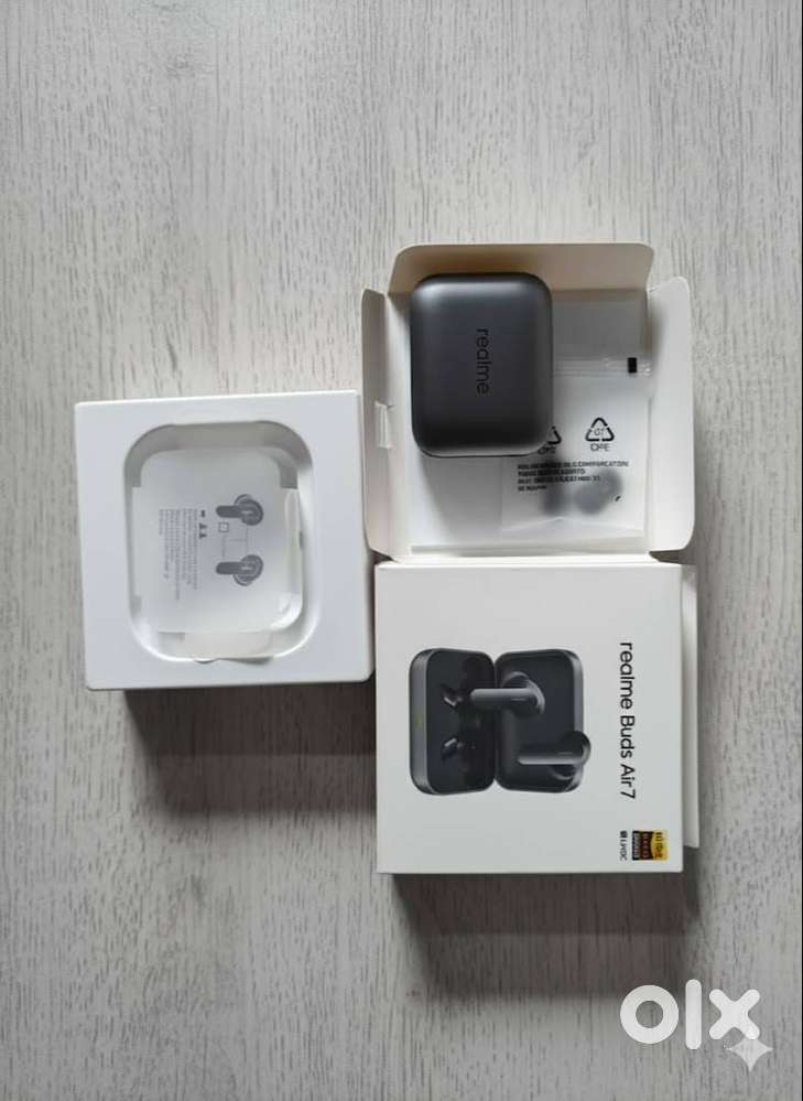 realme Brand New Buds Air 7 TWS - Hi-Res Audio / ANC