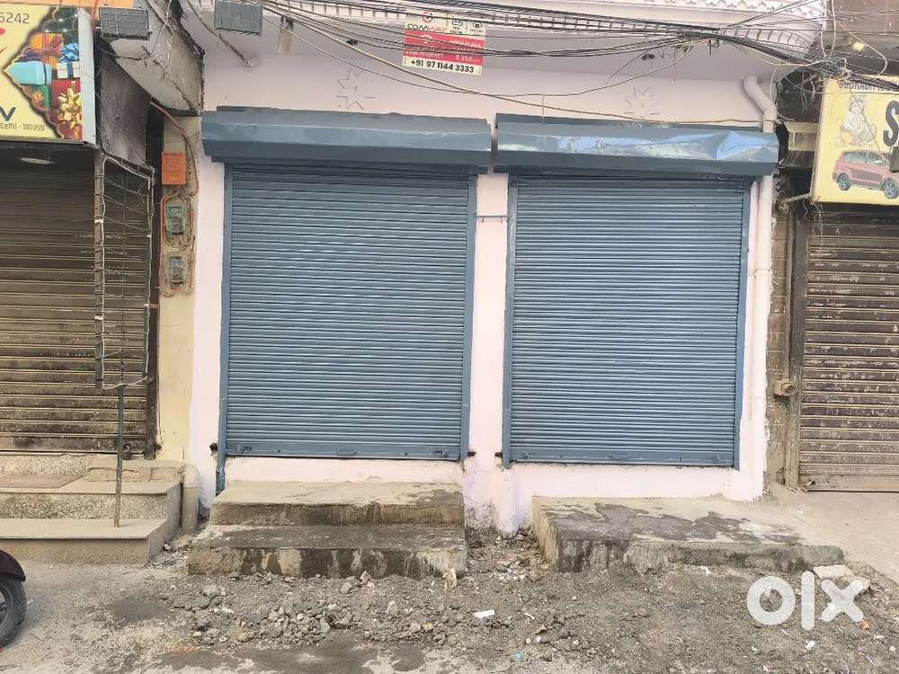 Shop for rent 15*14, 210sq feet