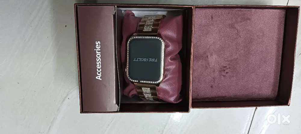 Fireboltt smartwatches box pack