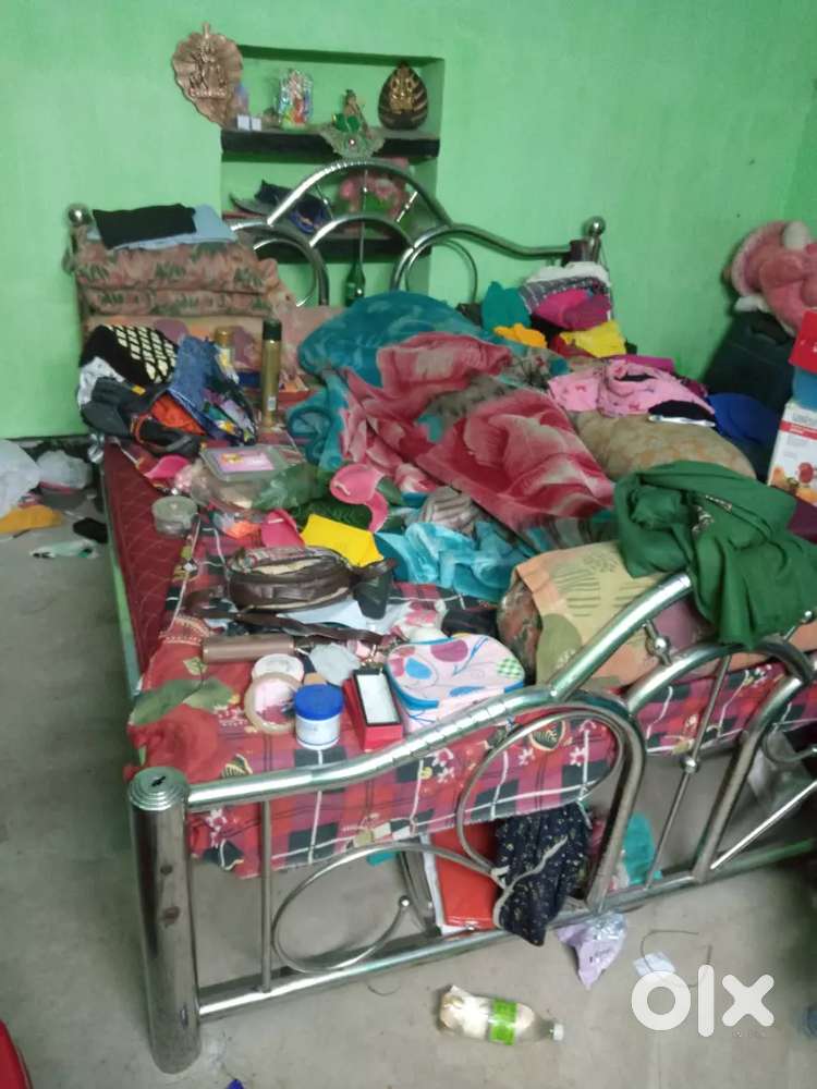 Steel Bed 6 * 7 with Mattress