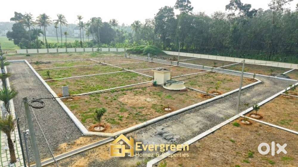 Cochin International Airport near Premium Villa Plots-Free Reg-90%Loan