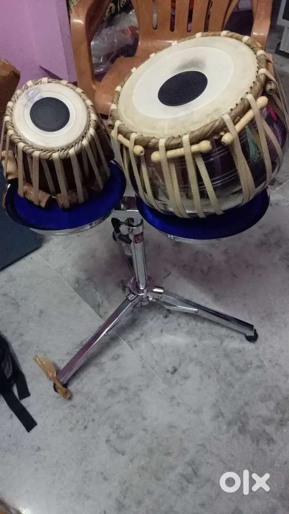 Thabala set bags stand