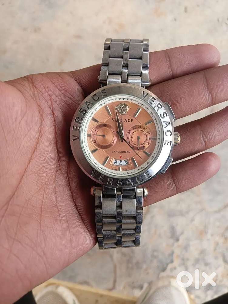 Versace
Silver pink Aion Chronograph Dial Watch