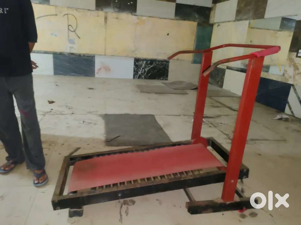 Self driven Treadmill