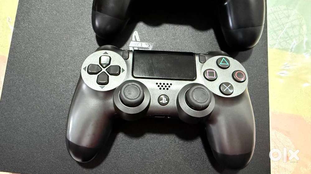 PS4 mint condition for sale (Mildly Used)