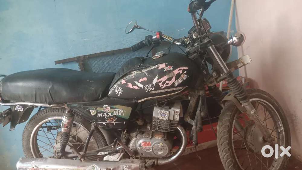 Suzuki Max 100