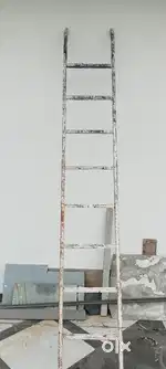 Heavy Ladder