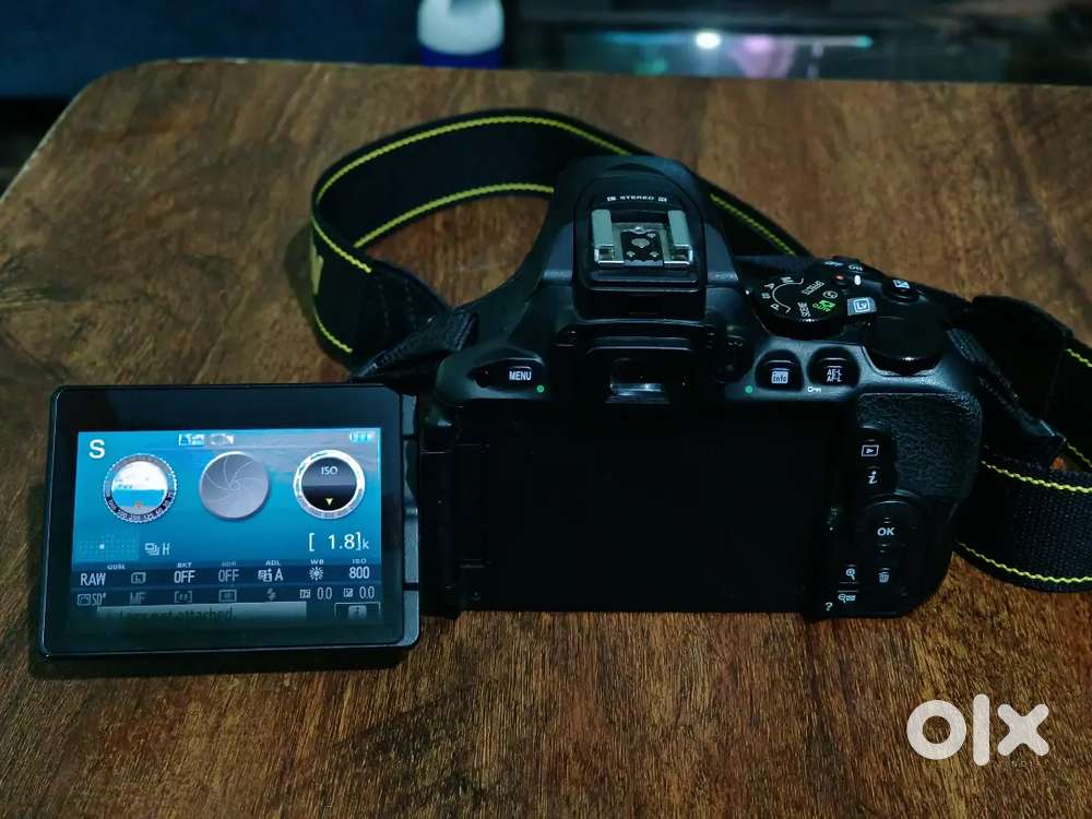 Nikon D5500 DSLR + 18–55mm Kit Lens + 50mm f/1.8 Prime Excellent