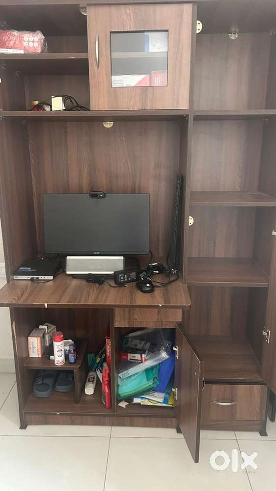 Computer table cum wordrobe and sitting dinnig table with mat for sale