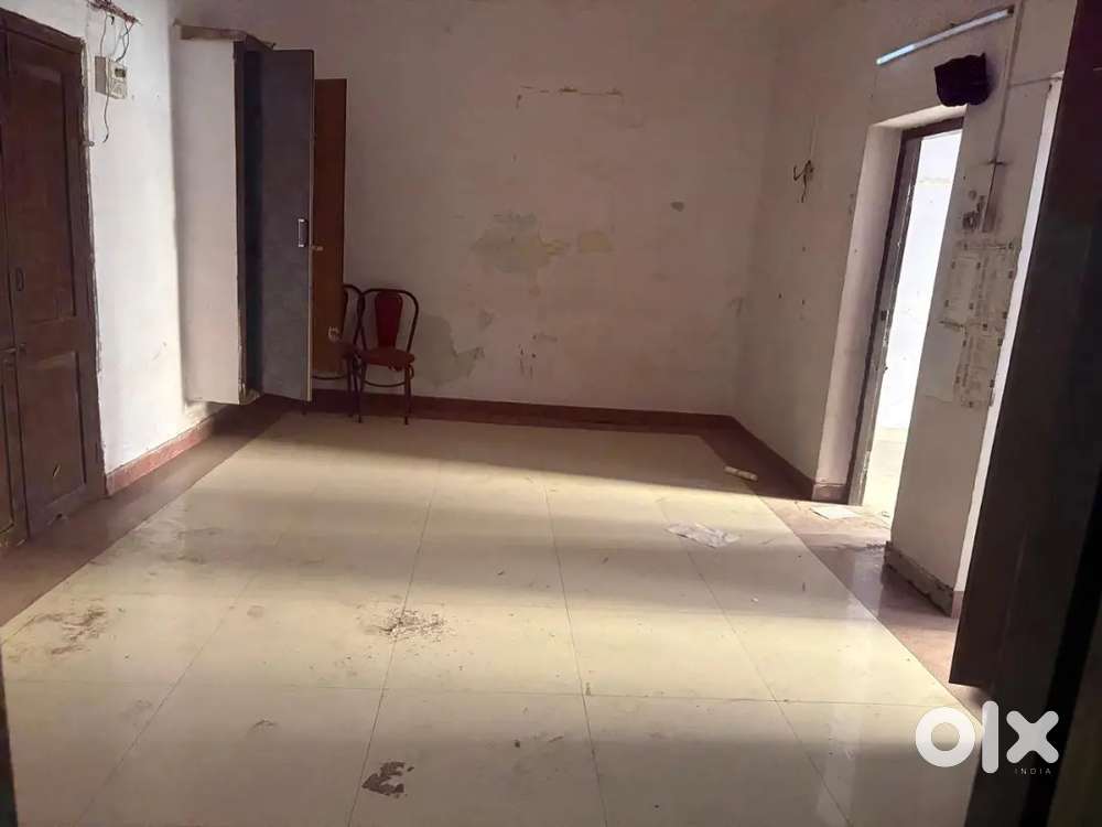 Flat for rent in prime location swaroop nagar