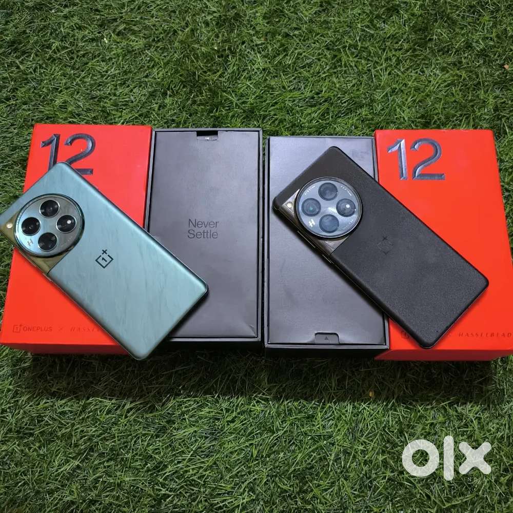 iPhone 12 12GB 256 box kit excellent condition