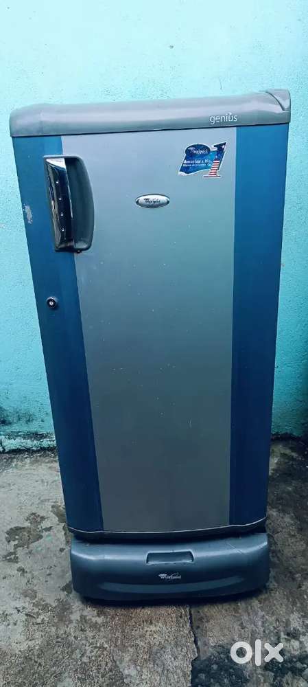 Whirlpool single door fridge