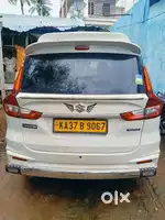Maruti Suzuki ertiga yellow board