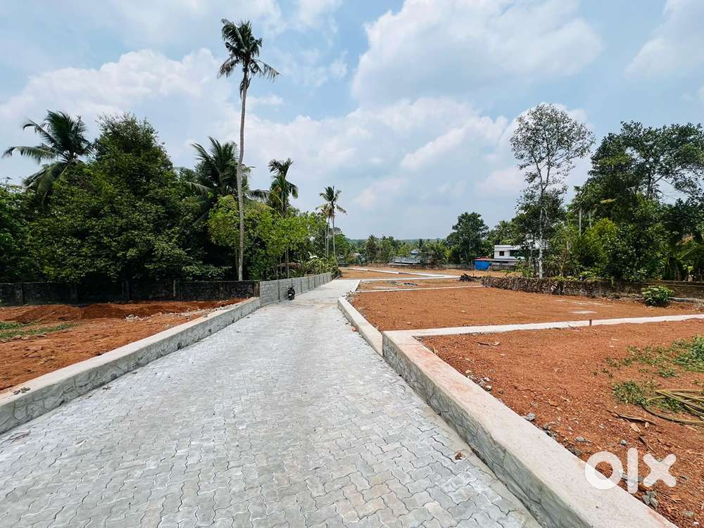 RESIDENTIAL VILA PLOT FOR SALE NEAR INFOPARK KAKKANAD