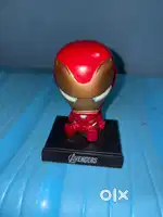 MARVEL MOBILE STAND