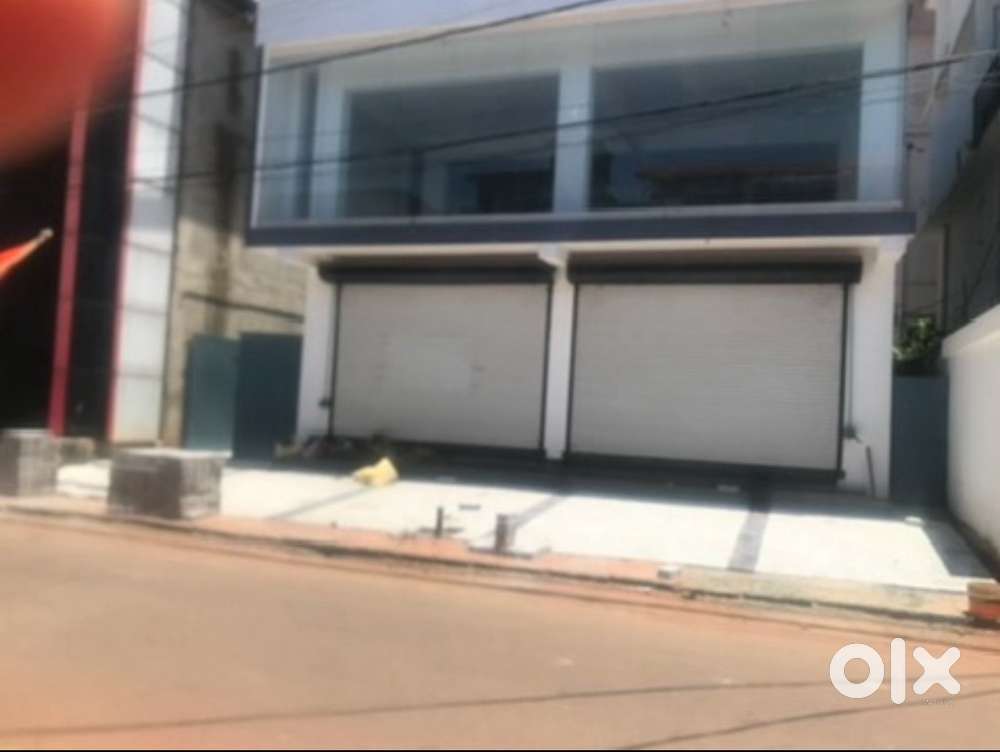 Commercial Building For Rent