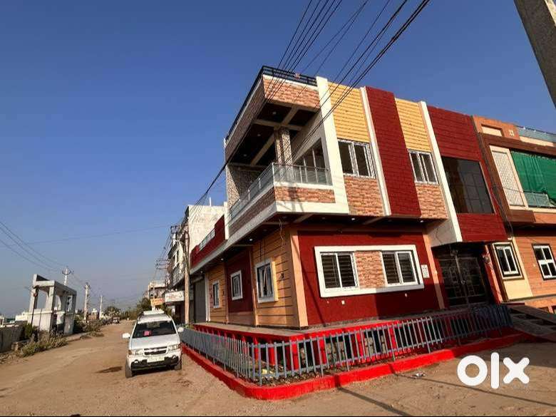 4 BHK Brand New Corner Duplex for Rent with FURNITURE at Swaraj Enclav