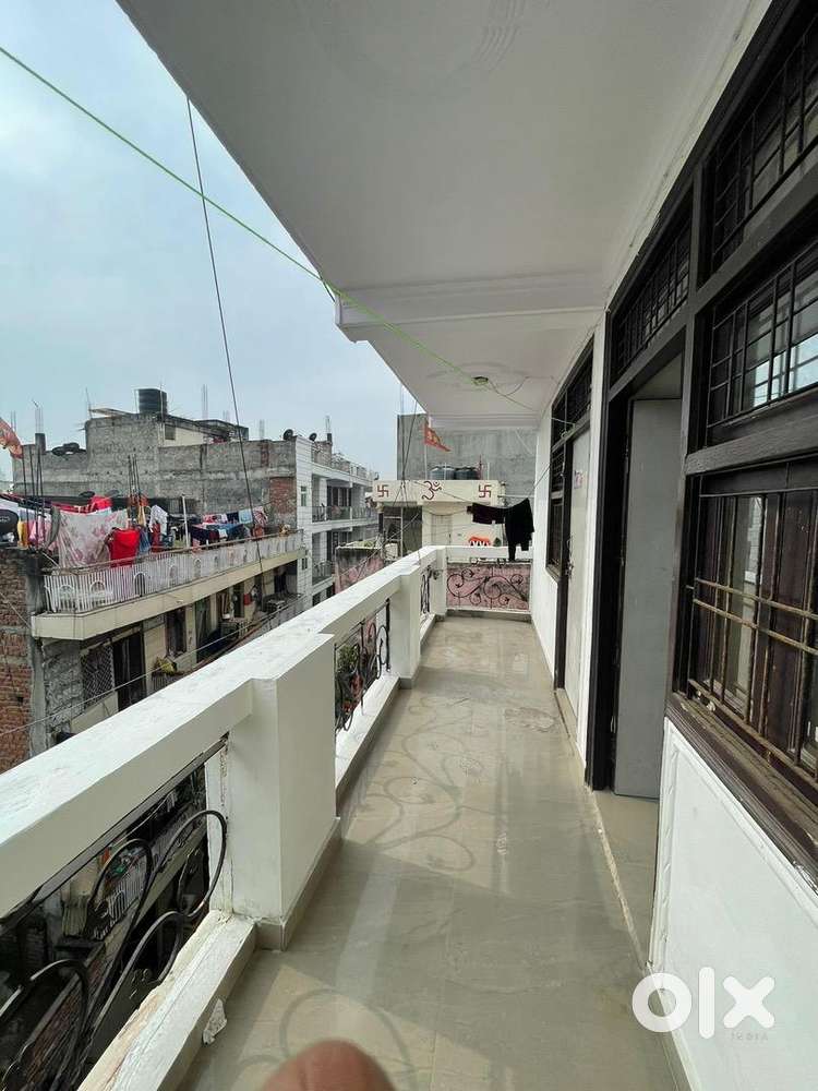 Single room fully furnished