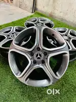 MERCEDES ALLOY WHEELS 17 INCHES (GOOD CONDITION)