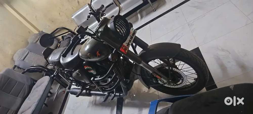 Royal Enfield classic 350 top condition