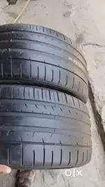 275/40/R19 Dunlop two tyre available