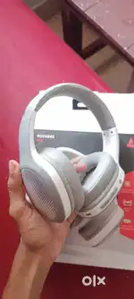 Boat Rockerz 460 Headphones for Sale