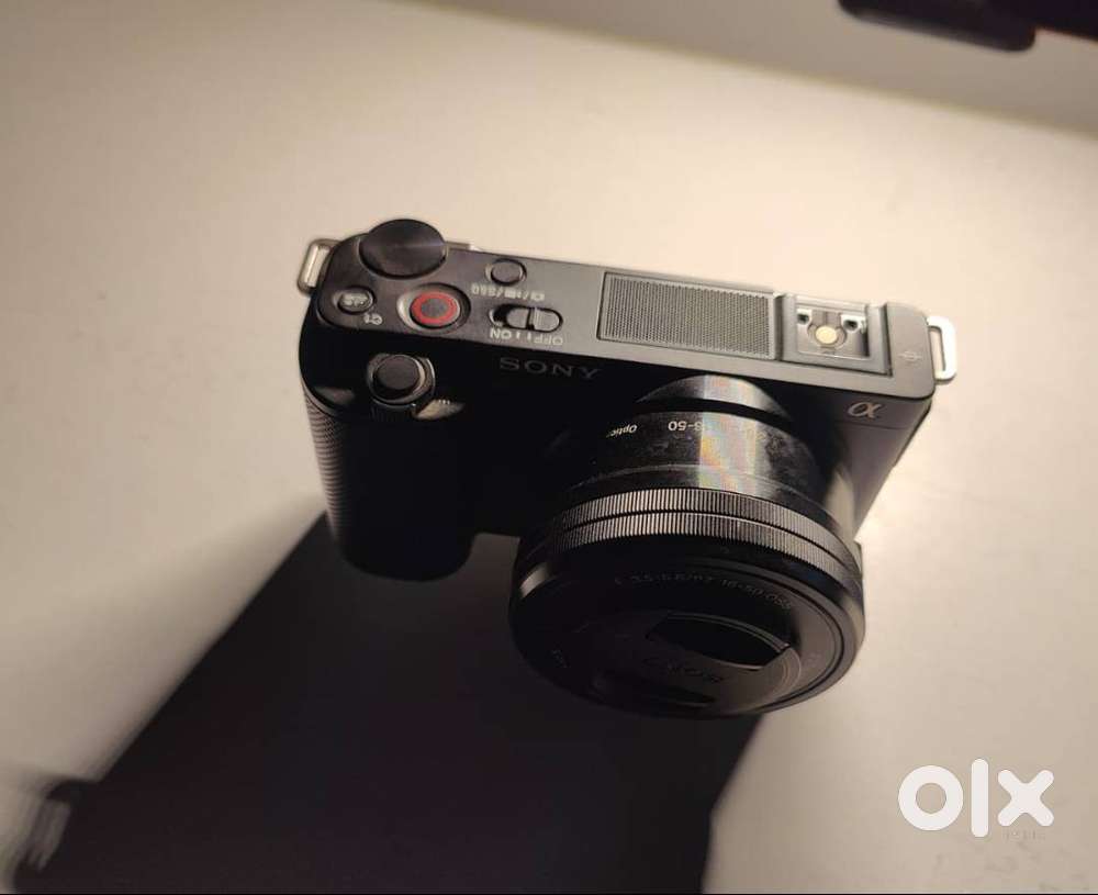 Sony ZV-E10 Mirrorless Camera with 16-50mm Lens (Black)