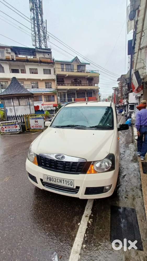 7 seater Mahindra Quanto 2014 Diesel Good Condition