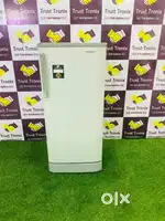 bob White colour looking Samsung single door 190 litres freezeeee