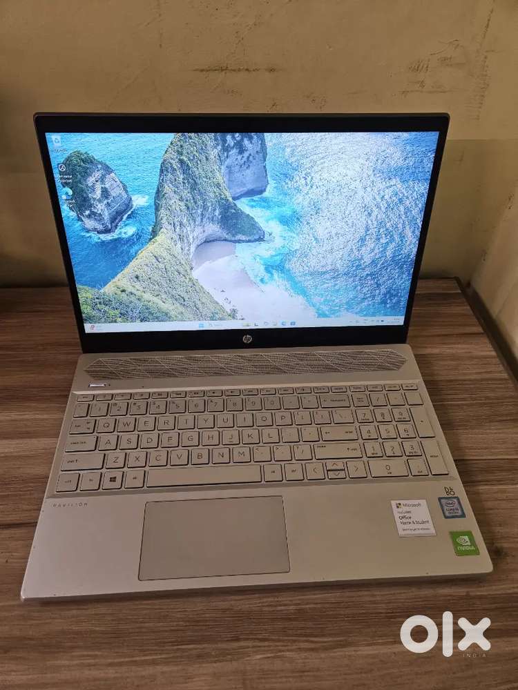 Hp pavilion 2gb grafic card core i5 8th generation