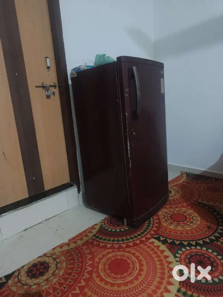 LG fridge urgent sale