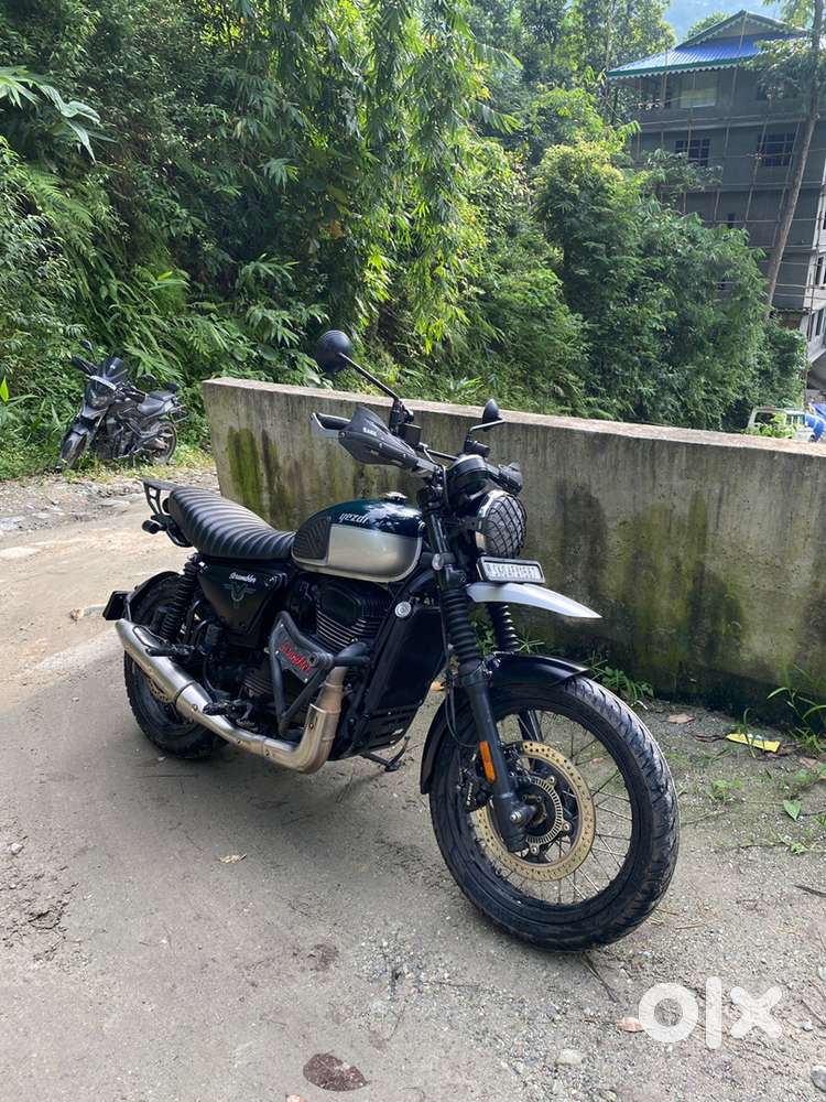 Yezdi scrambler
