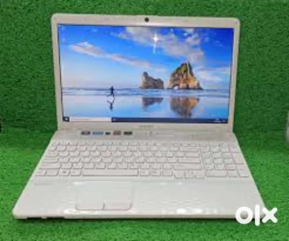 Dead sony vaio laptop with original charger wirkingh