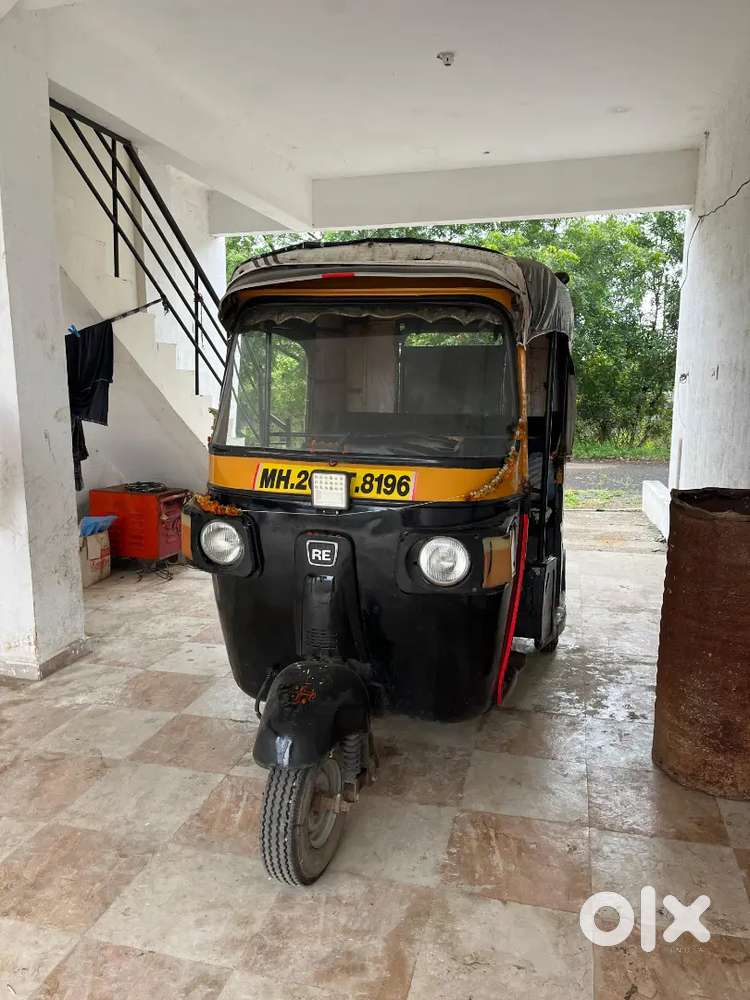 Good kandishn Bajaj auto Bs3