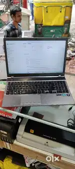 SAMSUNG LAPTOP