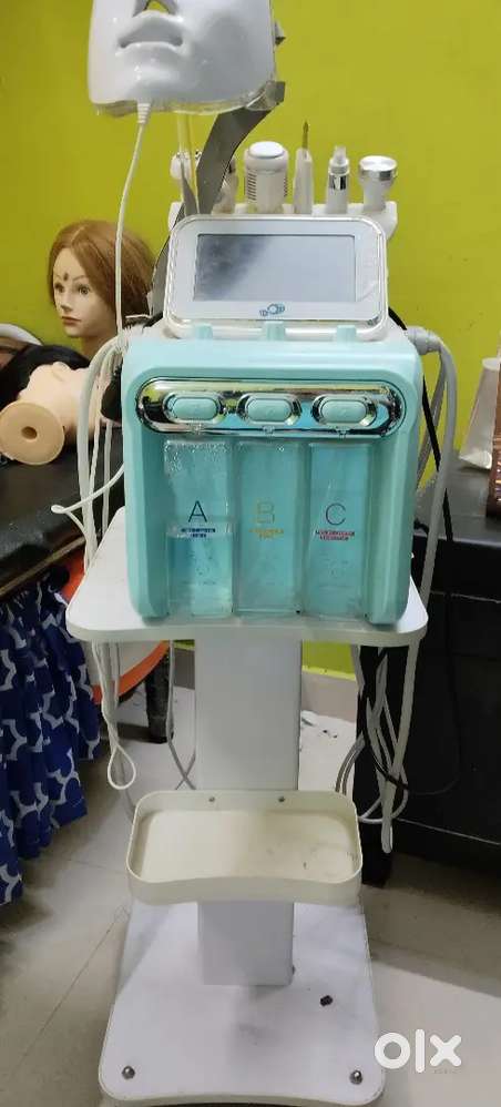 Hydra Facial 7 in 1 Machine