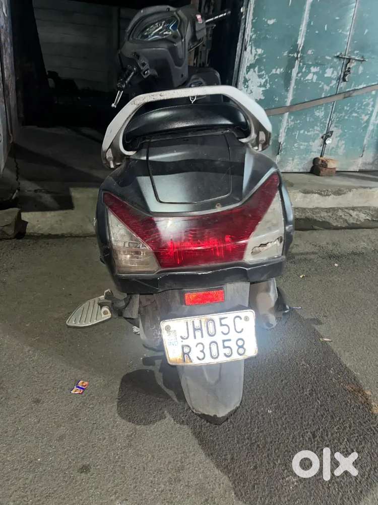 Honda Activa 6G best smooth condition me hai.