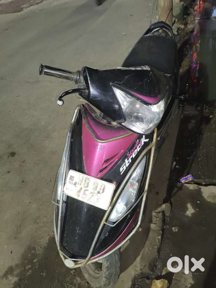 TVS , SCOOTY streak
