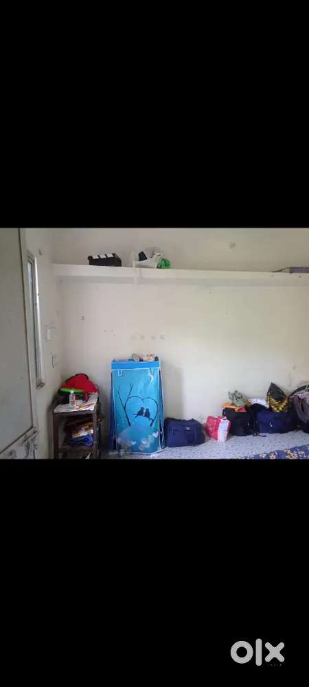 Need 1 female flat mate for sharing