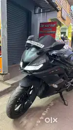 R15v3s Model, Mit Black, Good Condition