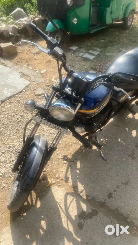 AVENGER 125 STREET