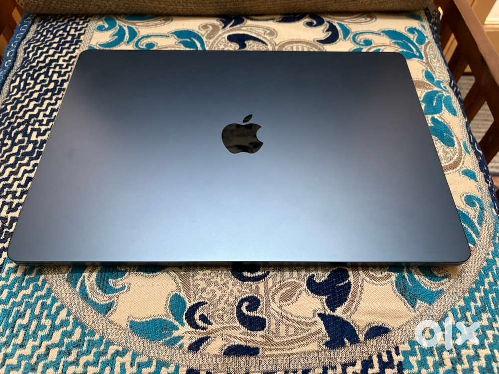 Apple MacBook M3 15” 8GB /256GB SSD