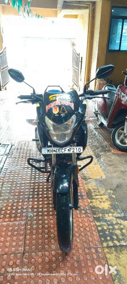 Showroom condition bike..one hand use..home to ofice use..